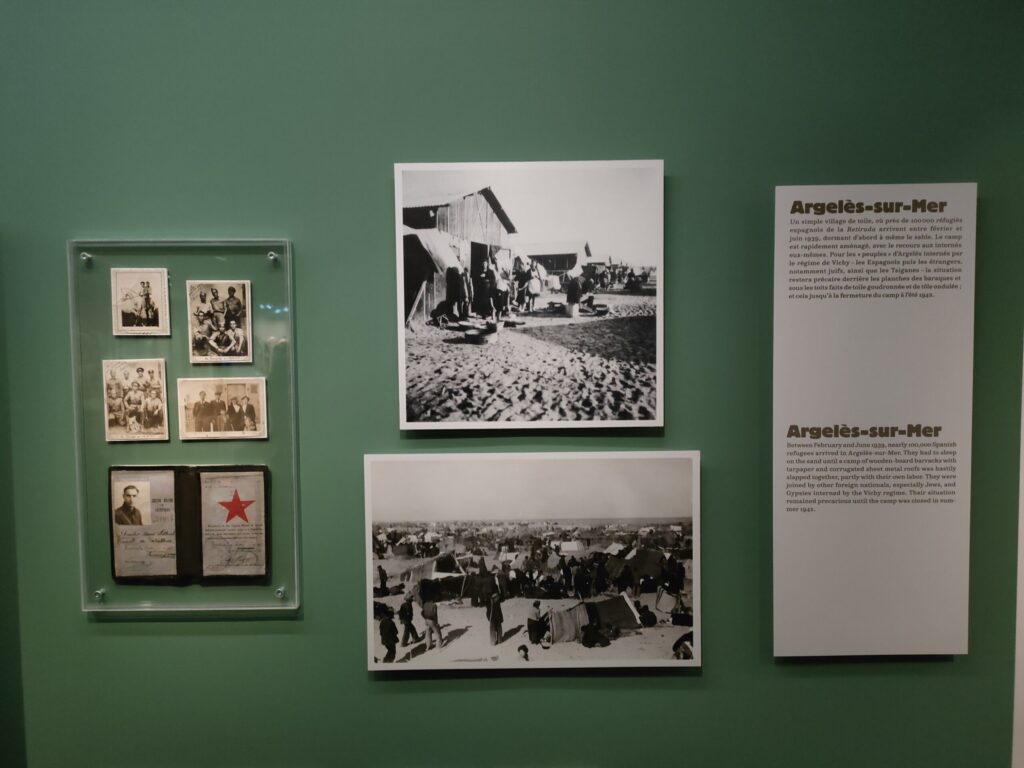 Photos des camps du Sud à l'exposition « Spirou dans la tourmente de la Shoah »
